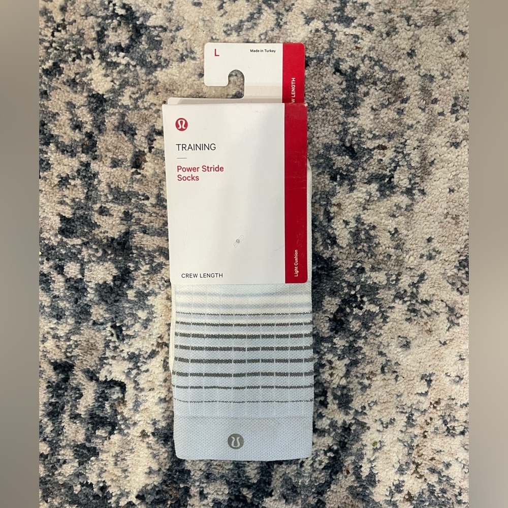 Lululemon socks nwt size large